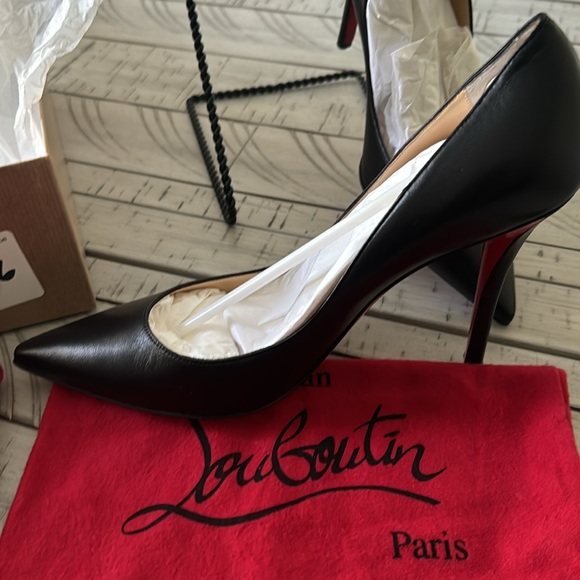 Authentic Christian Louboutin pumps - Picture 3 of 7